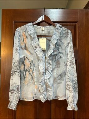 Futario NWT Sheer Ruffle Blouse Snake Floral Print Blue Gray Size M